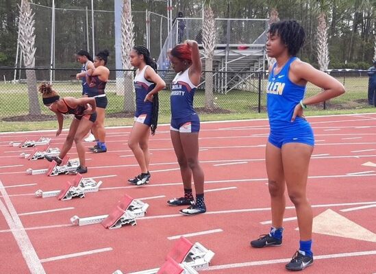 Lady Jackets Track Places 5th at Charleston - Teleah Moorer ready for the Hurdles