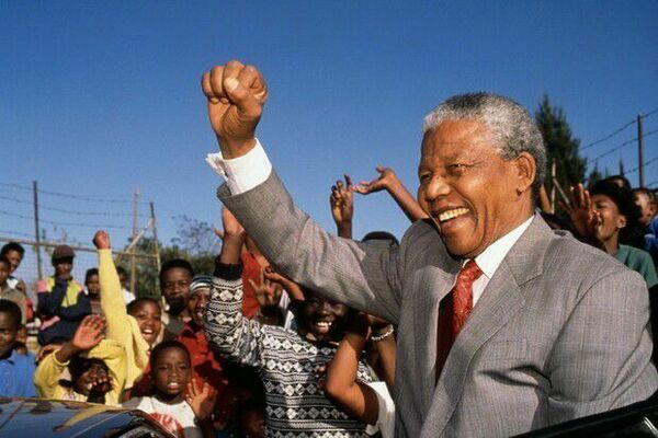 Nelson Mandela visits a Johannesburg school to the delight of the students. – Photo: Louise Gubb, CorbisThe International Tribunal itself derives from an historic legacy and trajectory, initiated by a US based coalition, In the Spirit of Mandela.